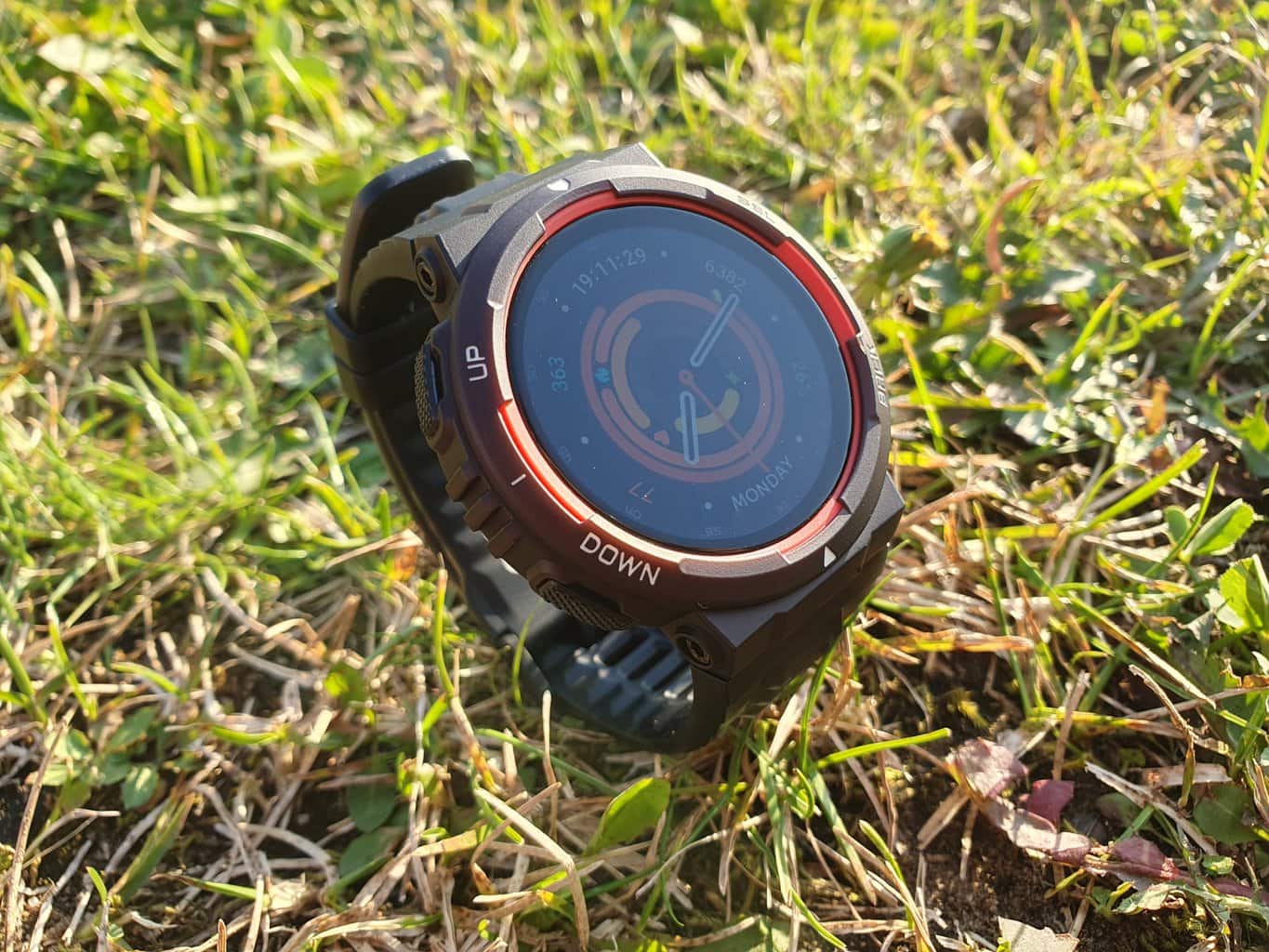 Recenze: chytré hodinky Amazfit Active Edge