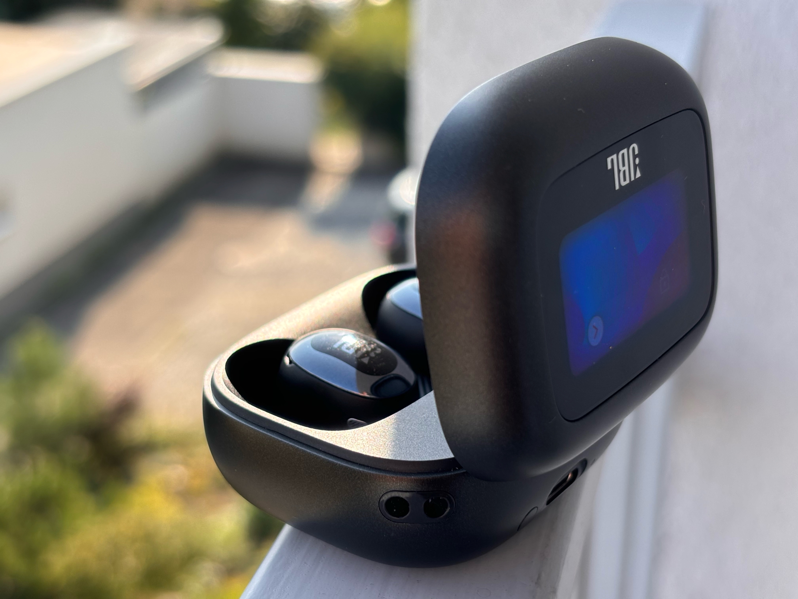 Recenze: bezdrátová sluchátka JBL Live Buds 3