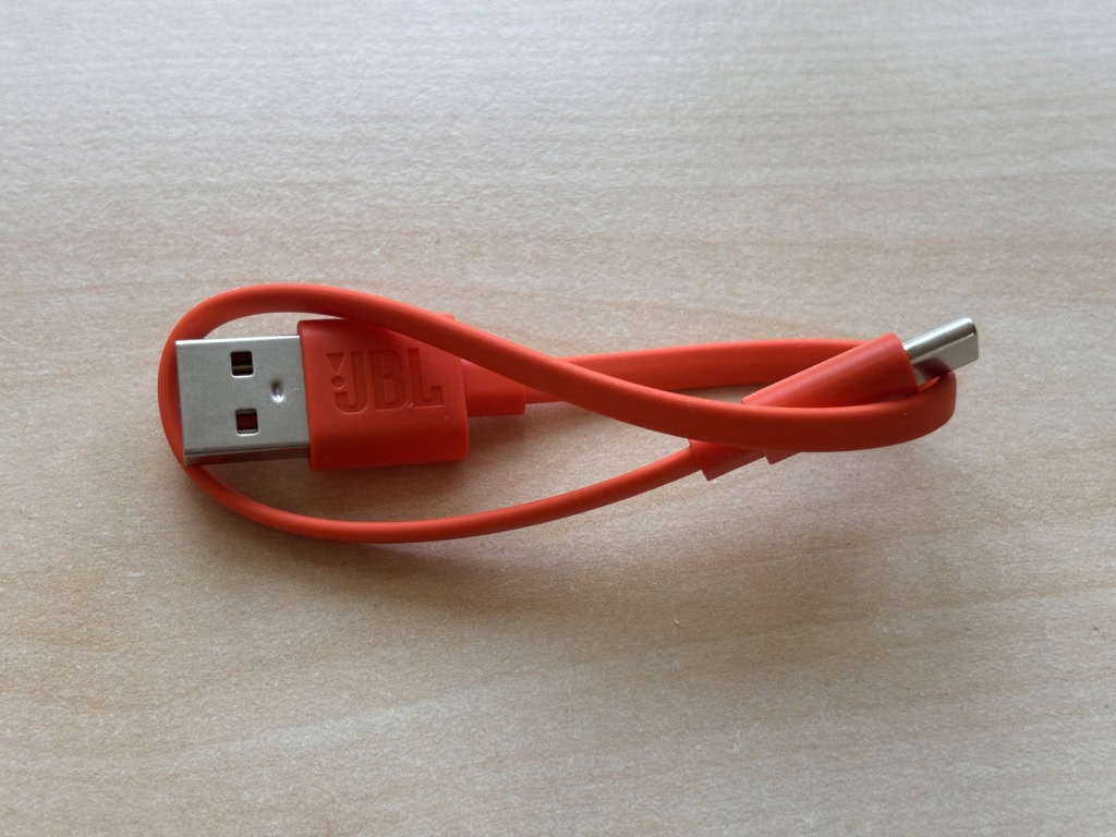 Krátký USB-C kabel