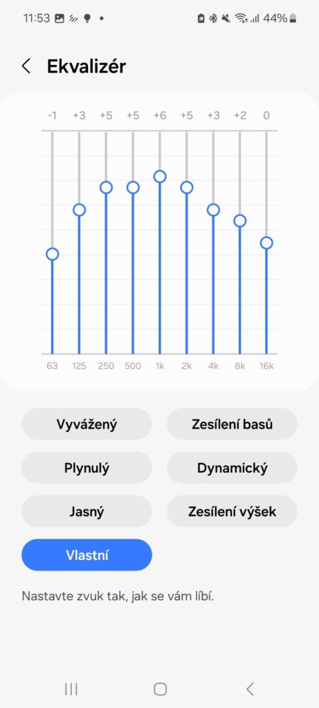 V aplikaci si vytvoříte vlastní ekvalizér