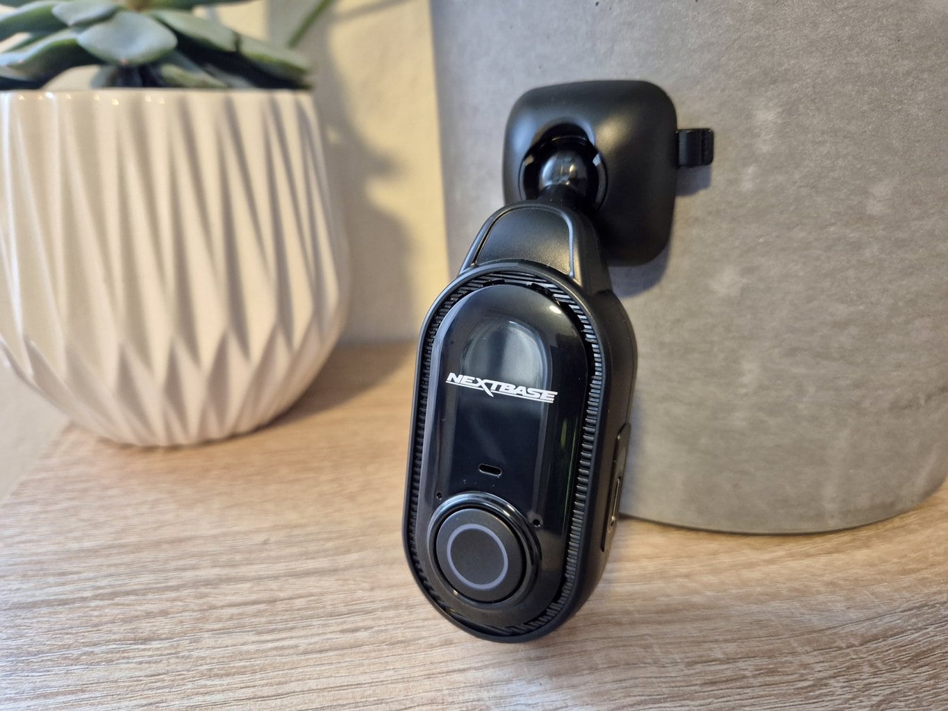 Recenze: autokamera Nextbase Piqo 2K